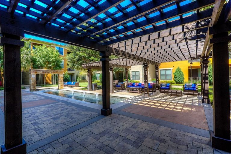 Old Hickory Square 768x513