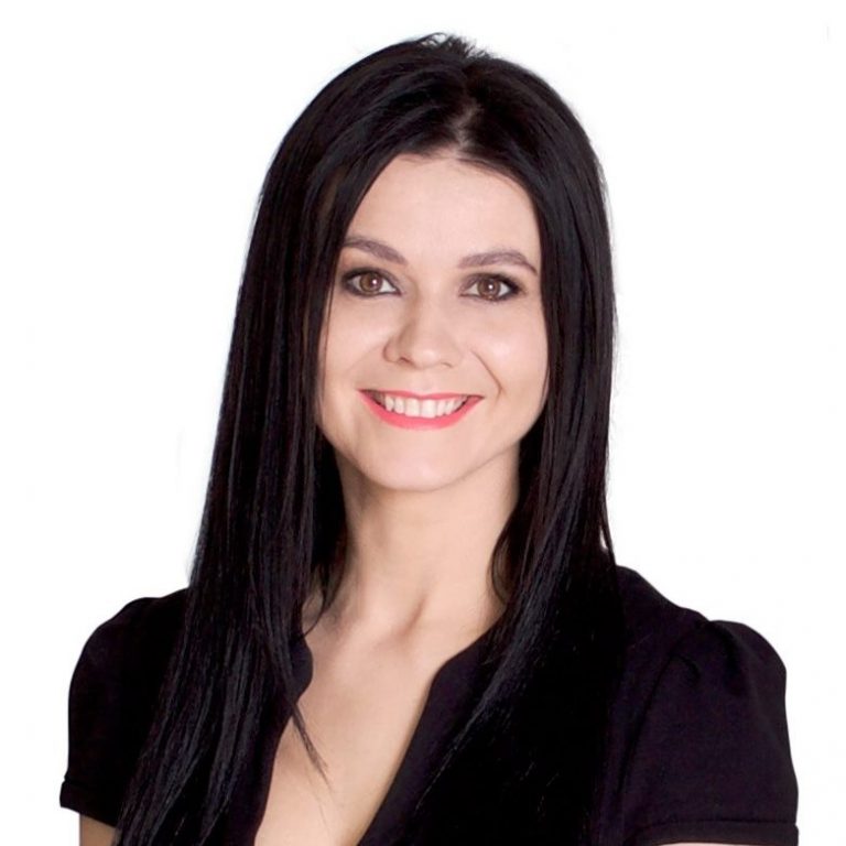 Anastasia Riley Coldwell Banker 768x768